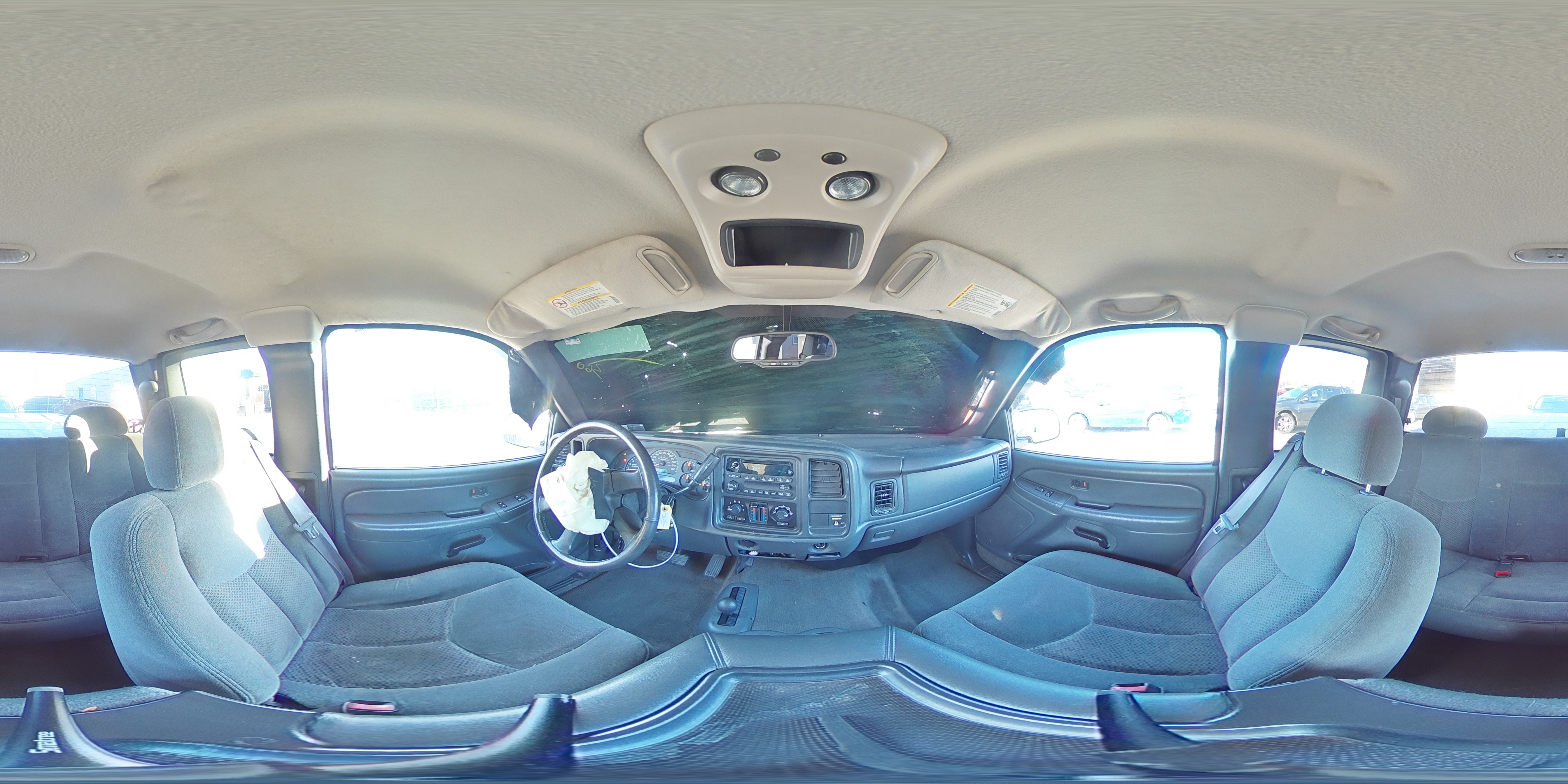 2004 Chevrolet Silverado - Image 12