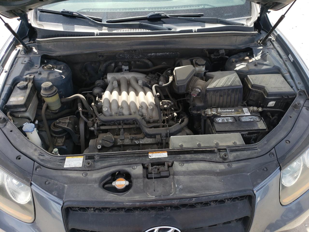 2009 Hyundai Santa Fe - Image 12