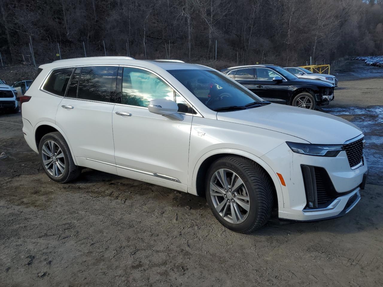 2020 Cadillac XT6 - Image 4