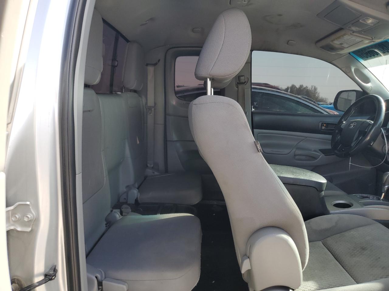 2012 Toyota Tacoma - Image 10