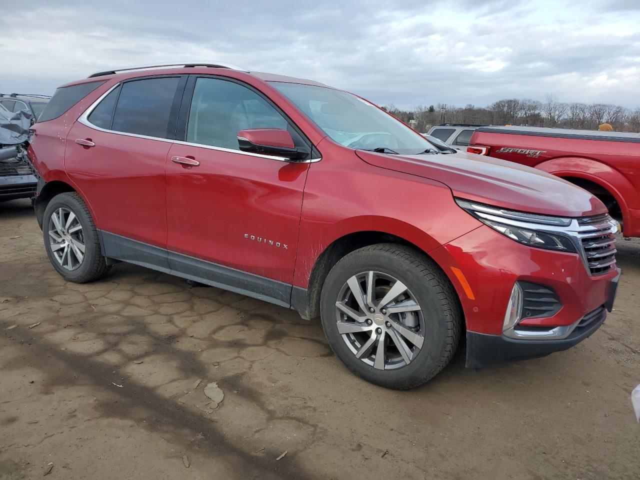 2022 Chevrolet Equinox - Image 4