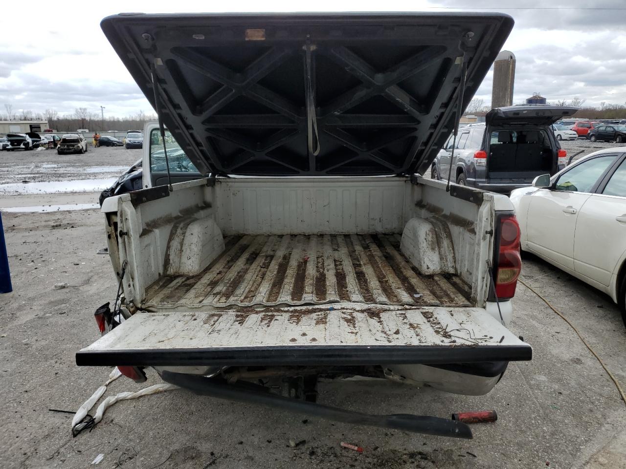 2006 Chevrolet Silverado - Image 6