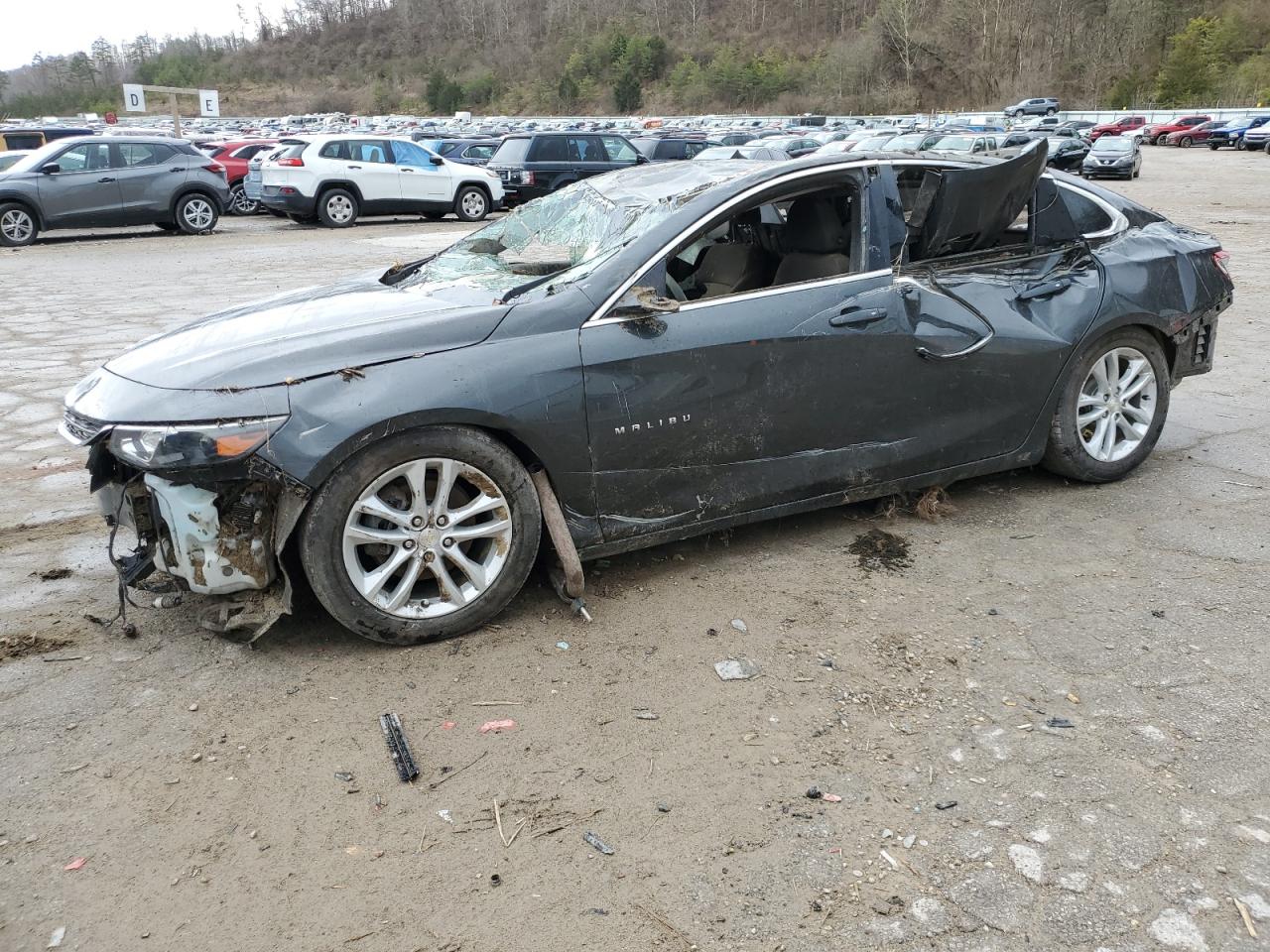 2017 Chevrolet Malibu Lt for Sale in Hurricane, WV - Rollover