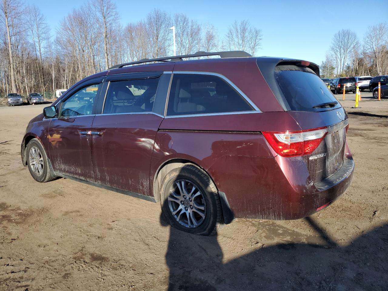 2011 Honda Odyssey - Image 2