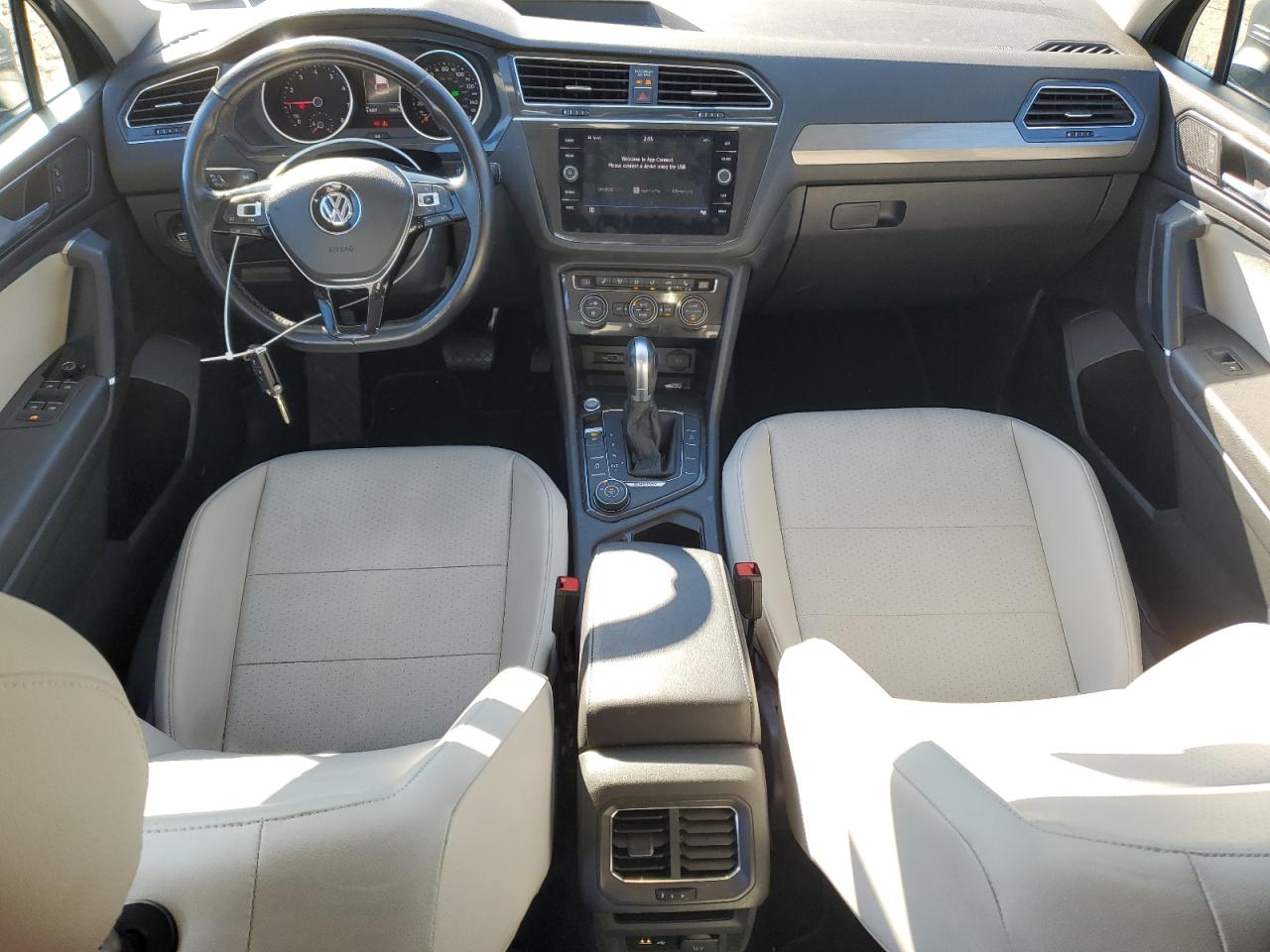 2018 Volkswagen Tiguan - Image 8