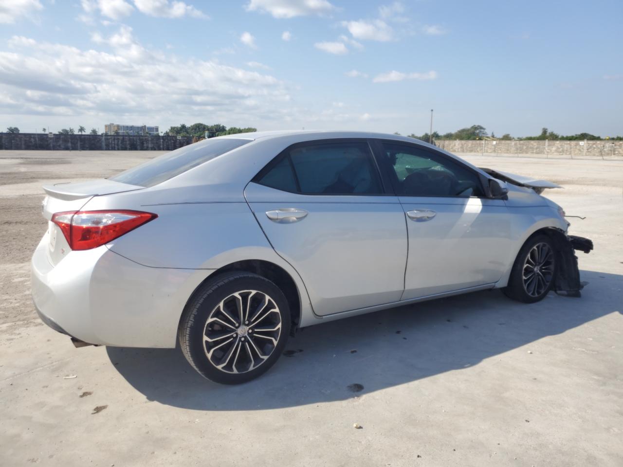 2015 Toyota Corolla - Image 3