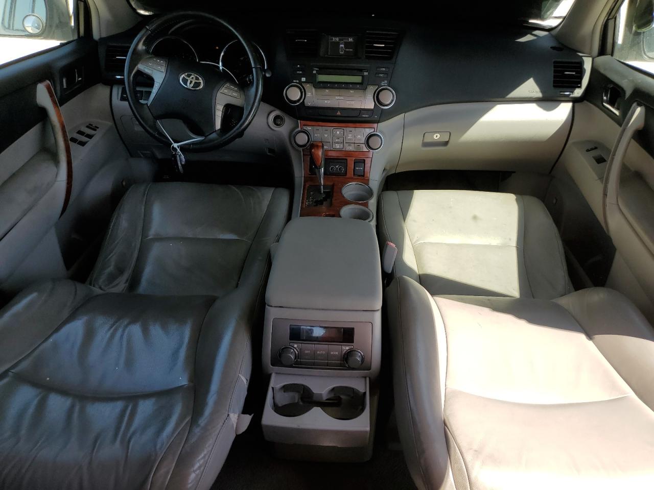2009 Toyota Highlander - Image 8