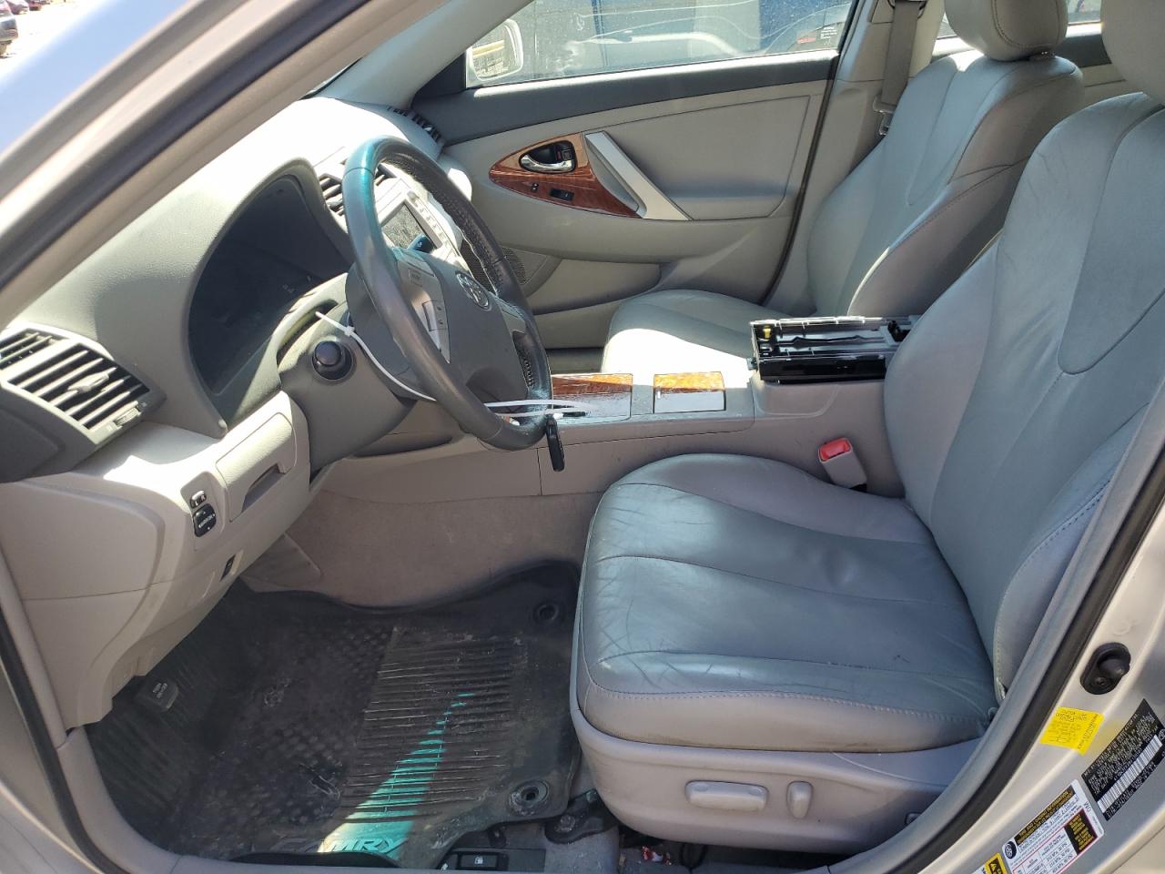 2011 Toyota Camry - Image 7