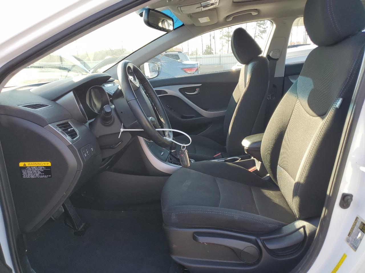 2016 Hyundai Elantra - Image 7