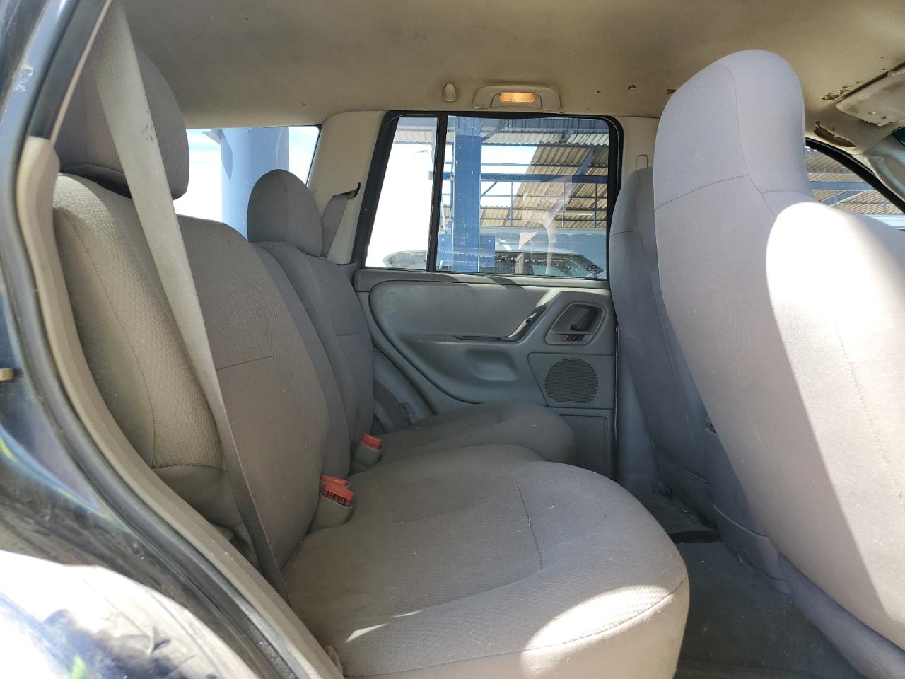 2004 Jeep Grand Cherokee Laredo VIN: 1J4GX48S04C179002 Lot: 50999675