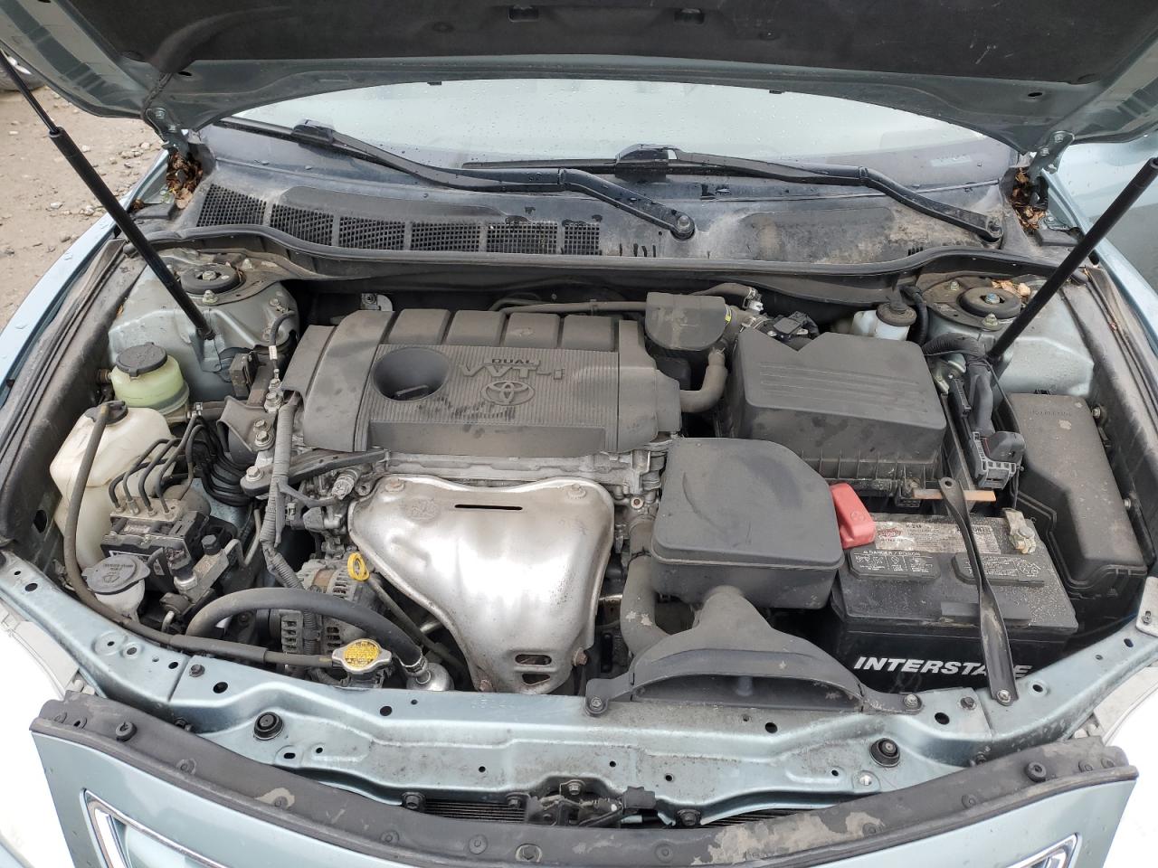 2010 Toyota Camry - Image 11