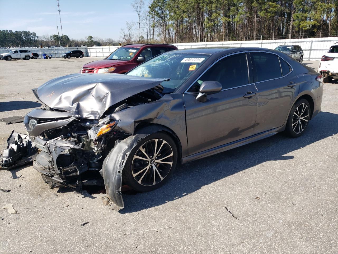 2019 Toyota Camry L grey null gas 4T1B11HK5KU741138 photo #1