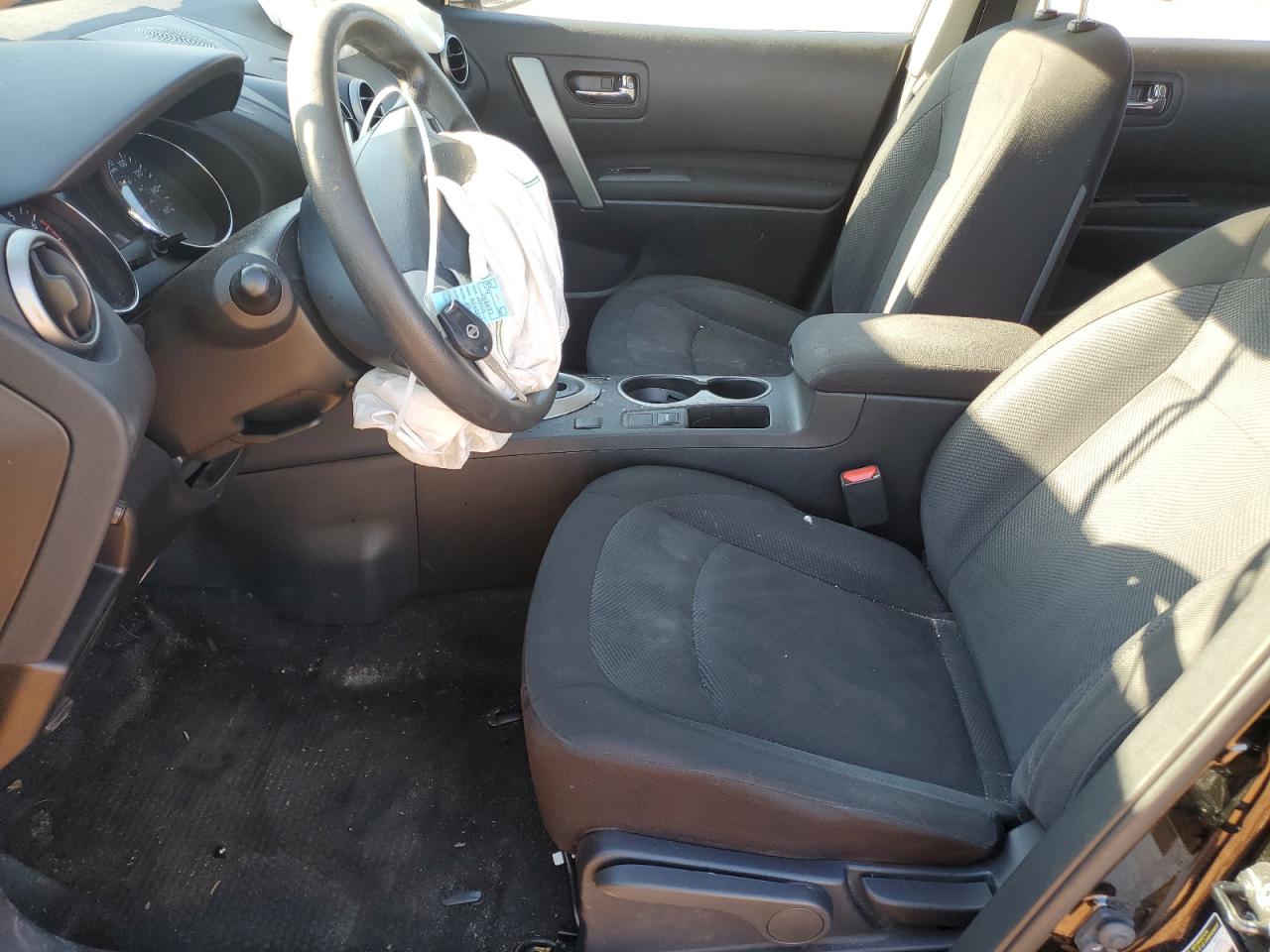 2015 Nissan Rogue - Image 7