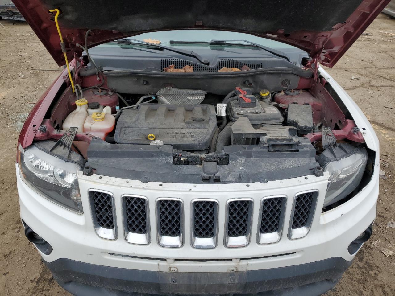2016 Jeep Compass - Image 12