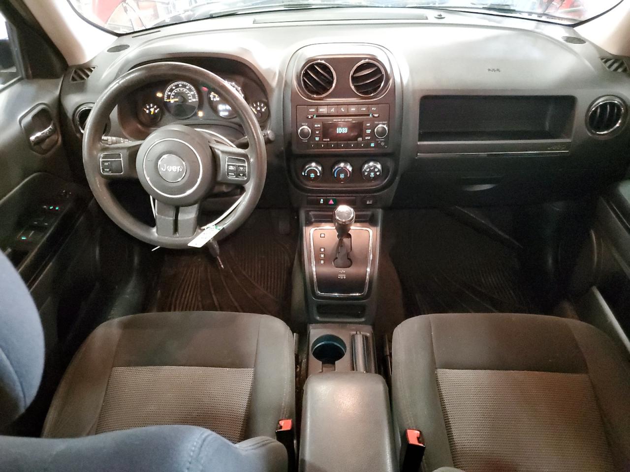 2017 Jeep Liberty (Patriot) - Image 8