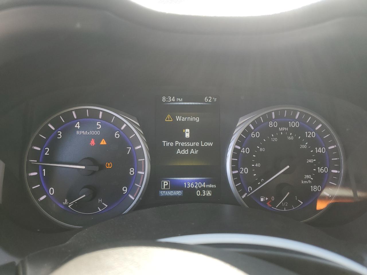 2015 Infiniti Q50 - Image 9