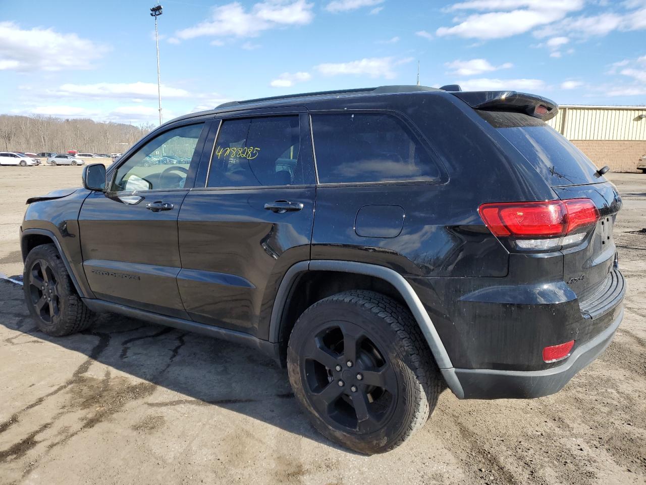 2019 Jeep Grand Cherokee - Image 2
