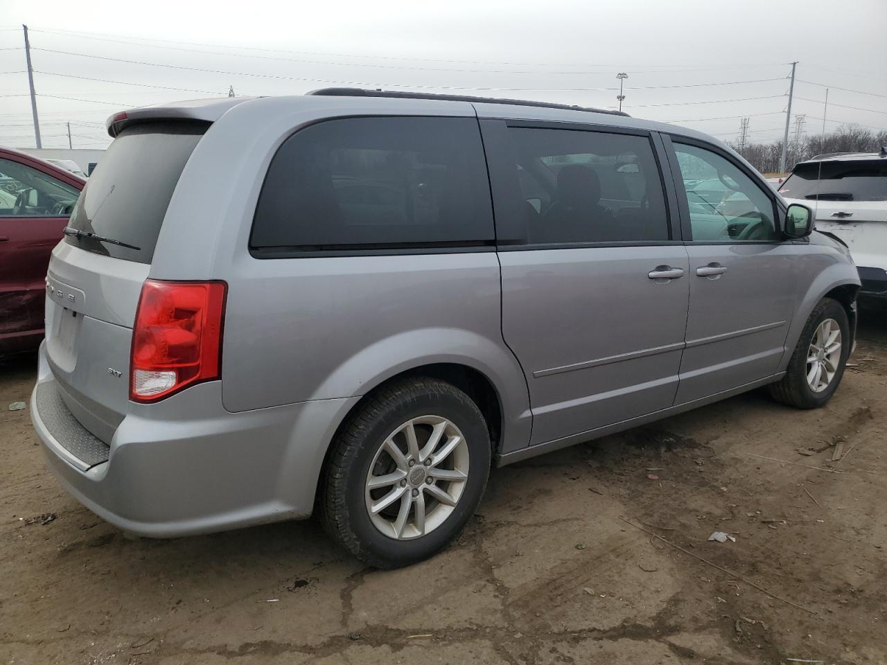 2014 Dodge Caravan - Image 3