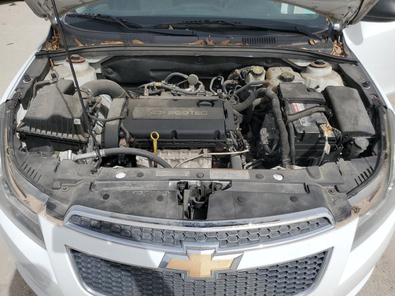 2012 Chevrolet Cruze - Image 11