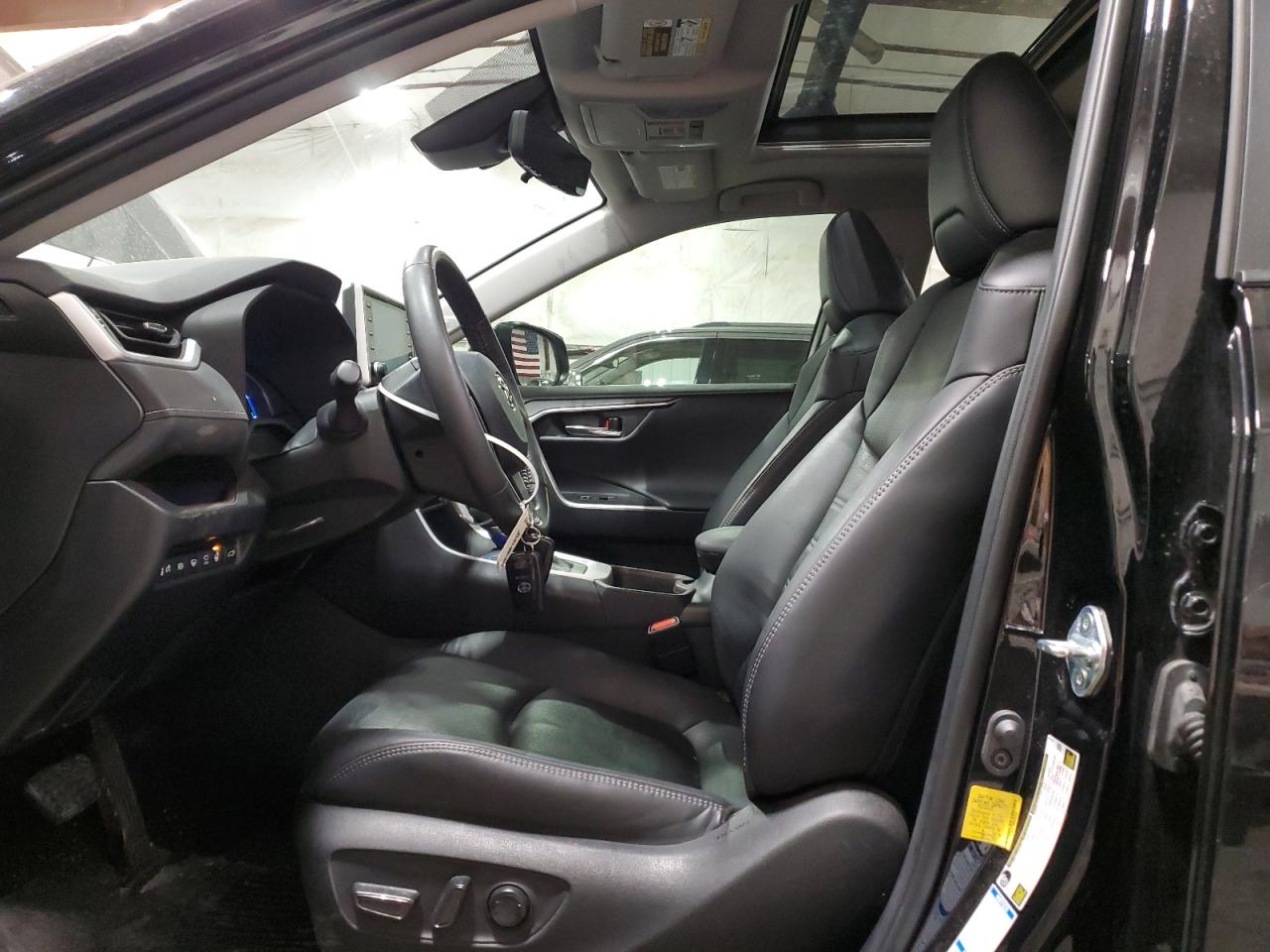 2021 Toyota RAV 4 - Image 7
