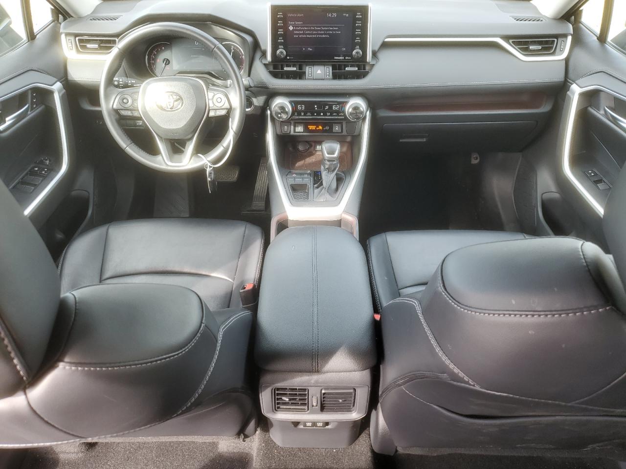 2019 Toyota RAV 4 - Image 8