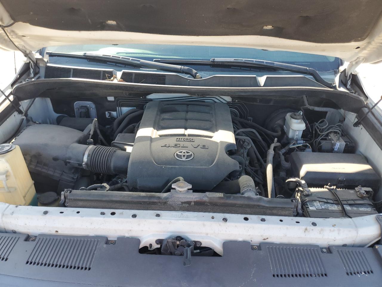 2014 Toyota Tundra - Image 11