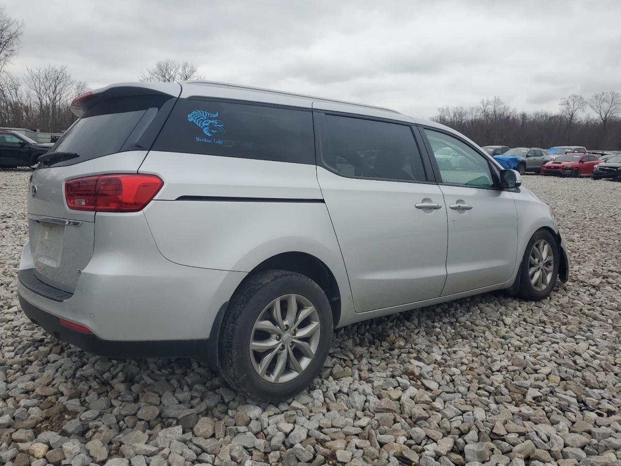 2020 Kia Sedona - Image 3