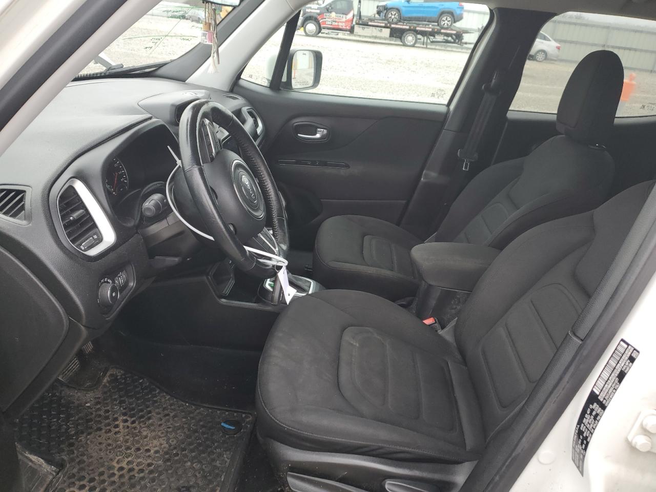 2018 Jeep Renegade - Image 7