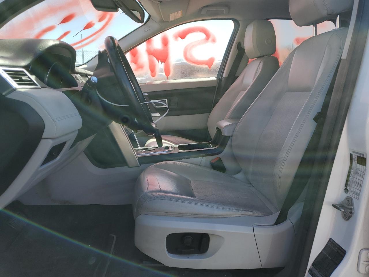 2016 Land Rover Discovery - Image 7