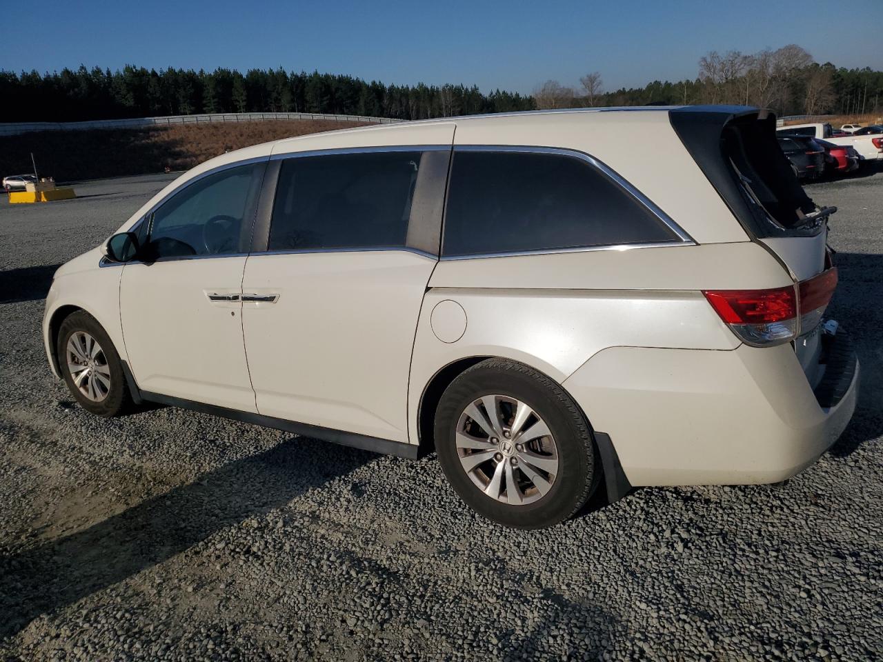 2014 Honda Odyssey - Image 2