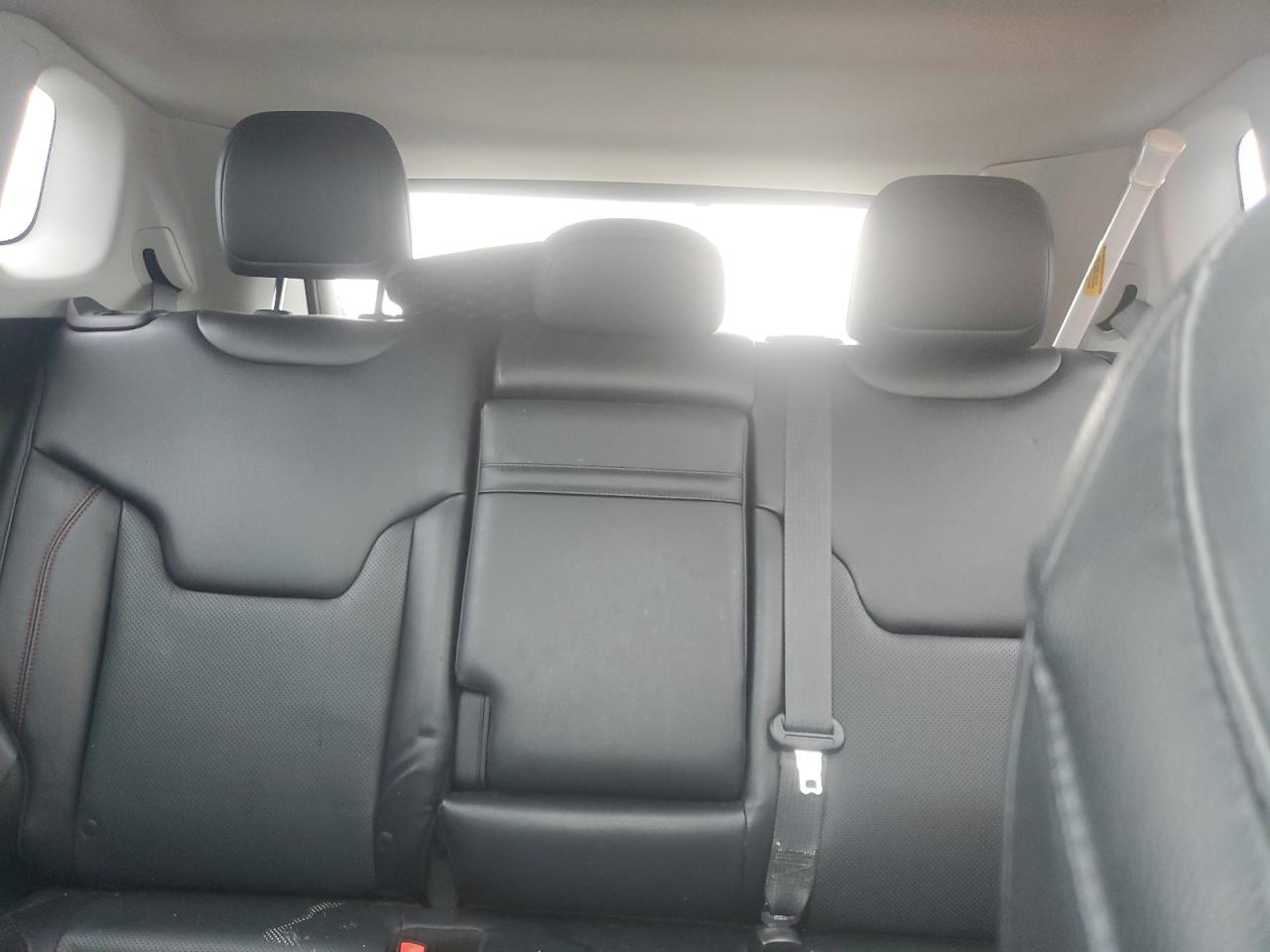 2018 Jeep Compass - Image 10