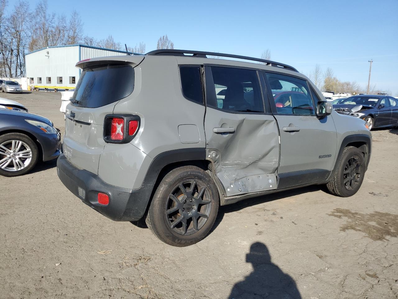 2020 Jeep Renegade - Image 3