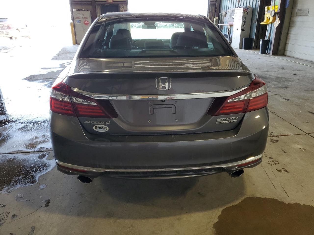 2017 Honda Accord - Image 6