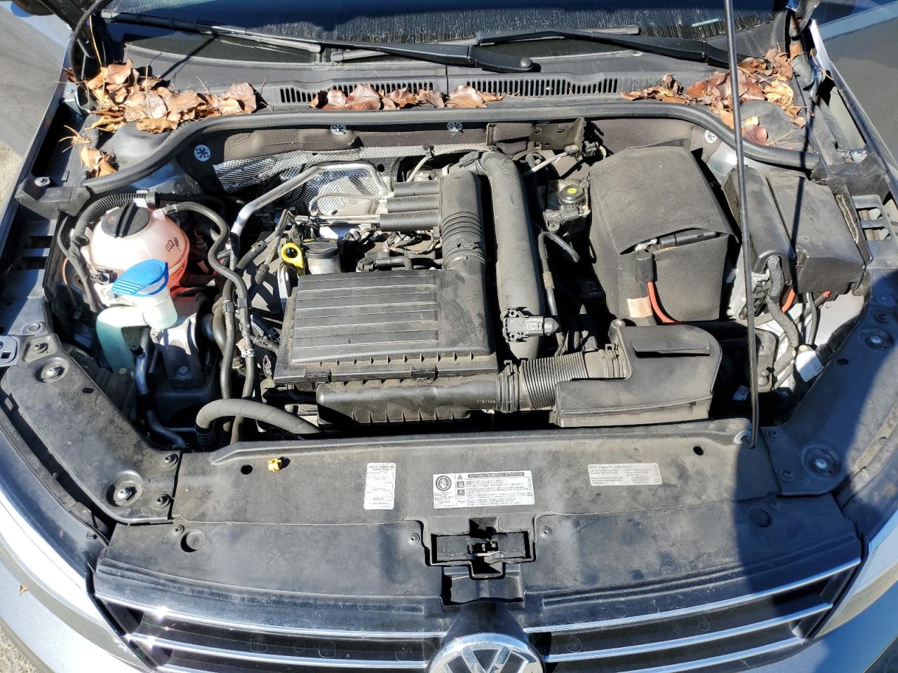 2017 Volkswagen Jetta - Image 11