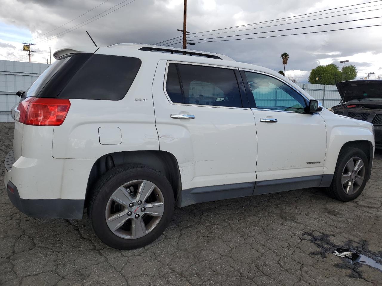 2015 GMC Terrain - Image 3