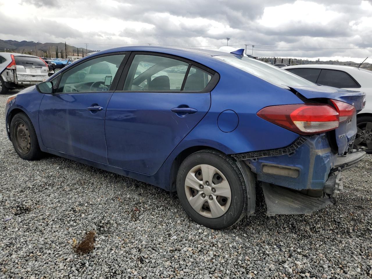 2017 Kia Forte - Image 2