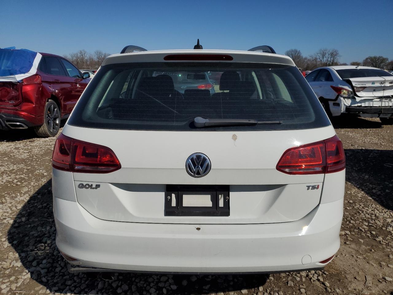 2017 Volkswagen Golf - Image 6