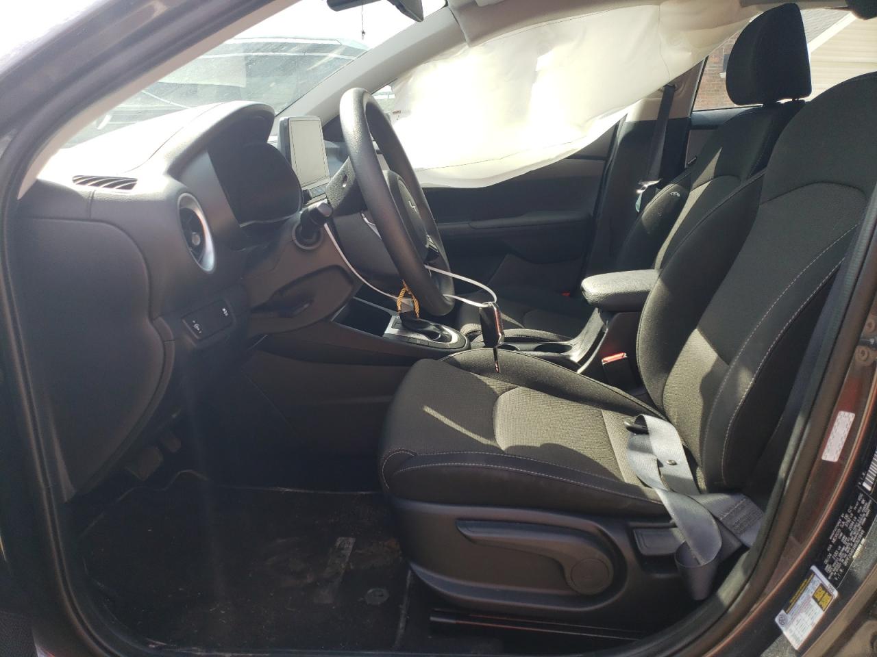 2024 Kia Forte - Image 7