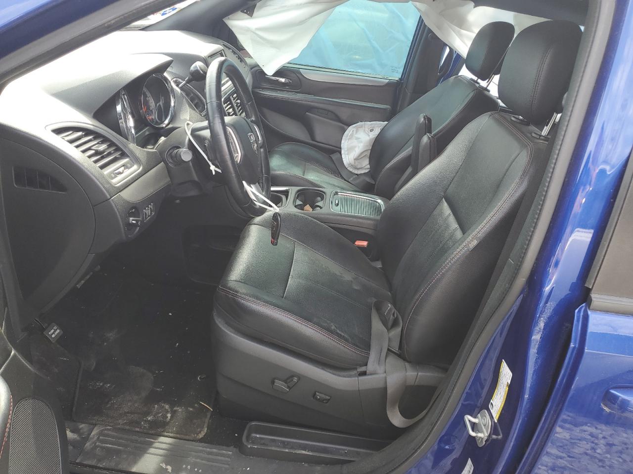 2019 Dodge Caravan - Image 7