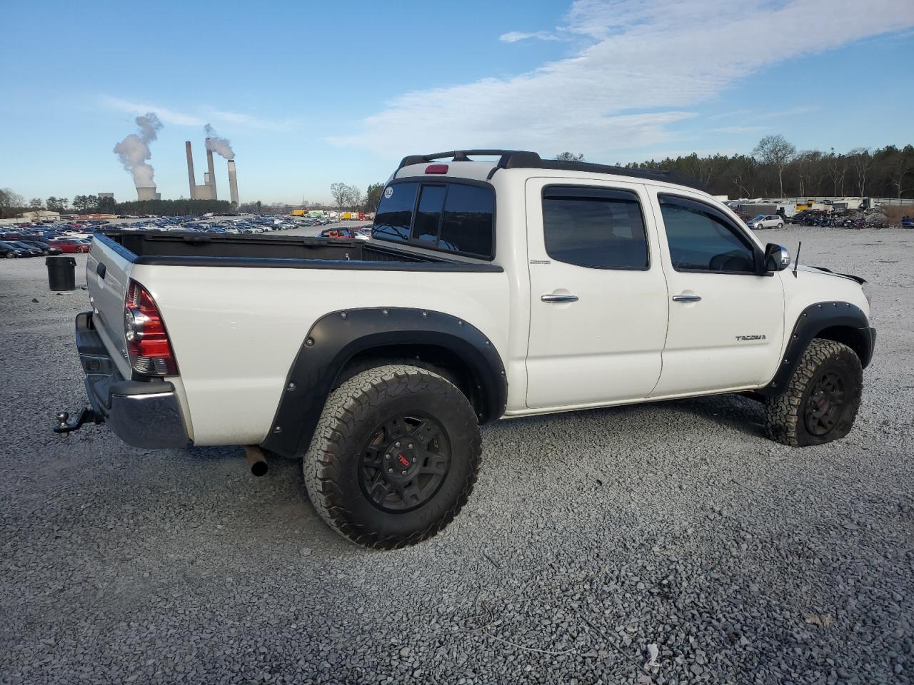 2013 Toyota Tacoma - Image 3