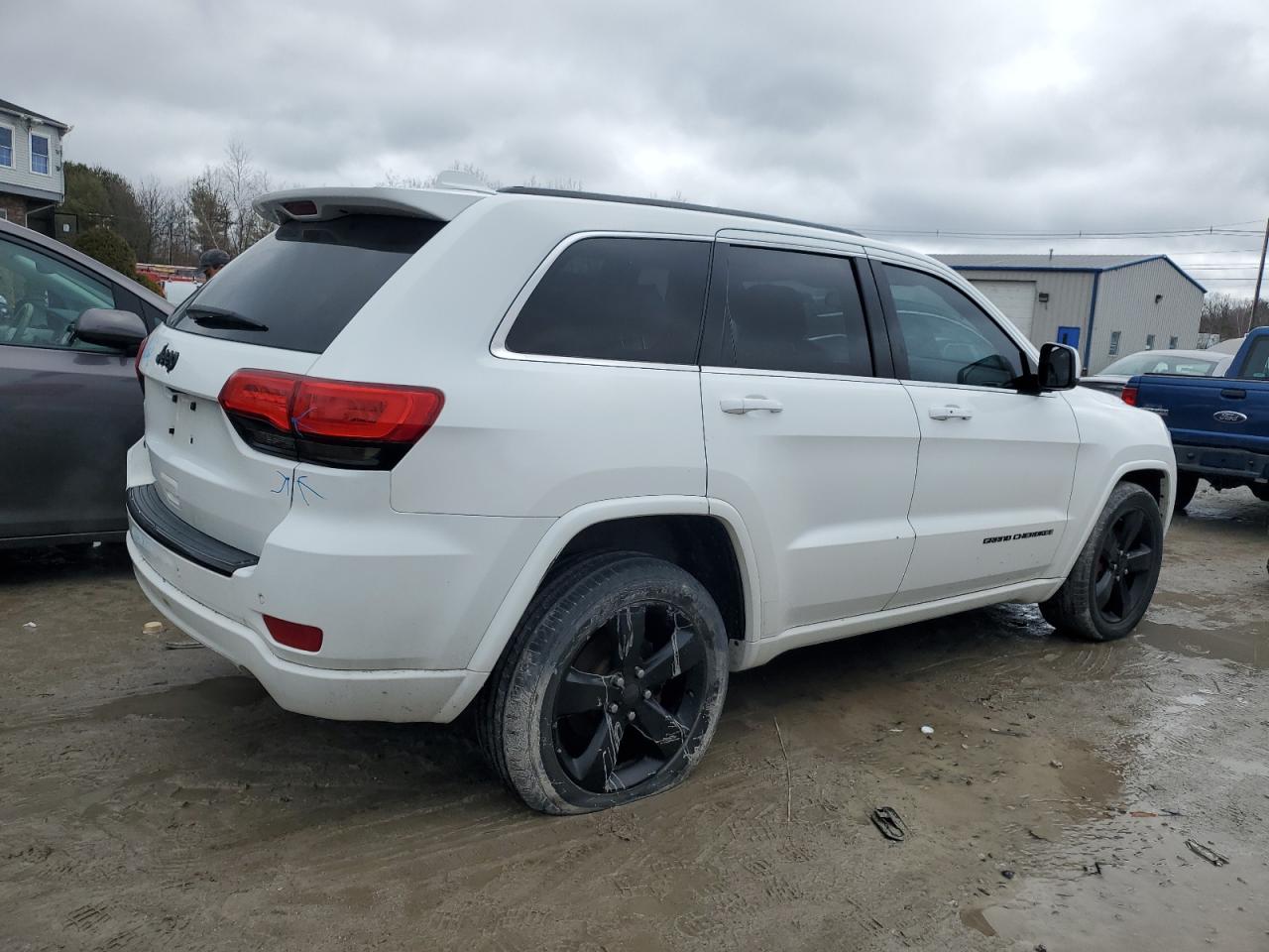 2015 Jeep Grand Cherokee - Image 3