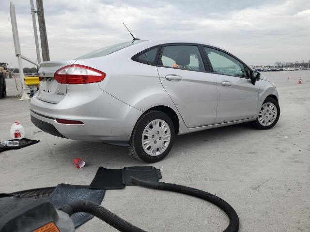  FORD FIESTA 2019 Srebrny