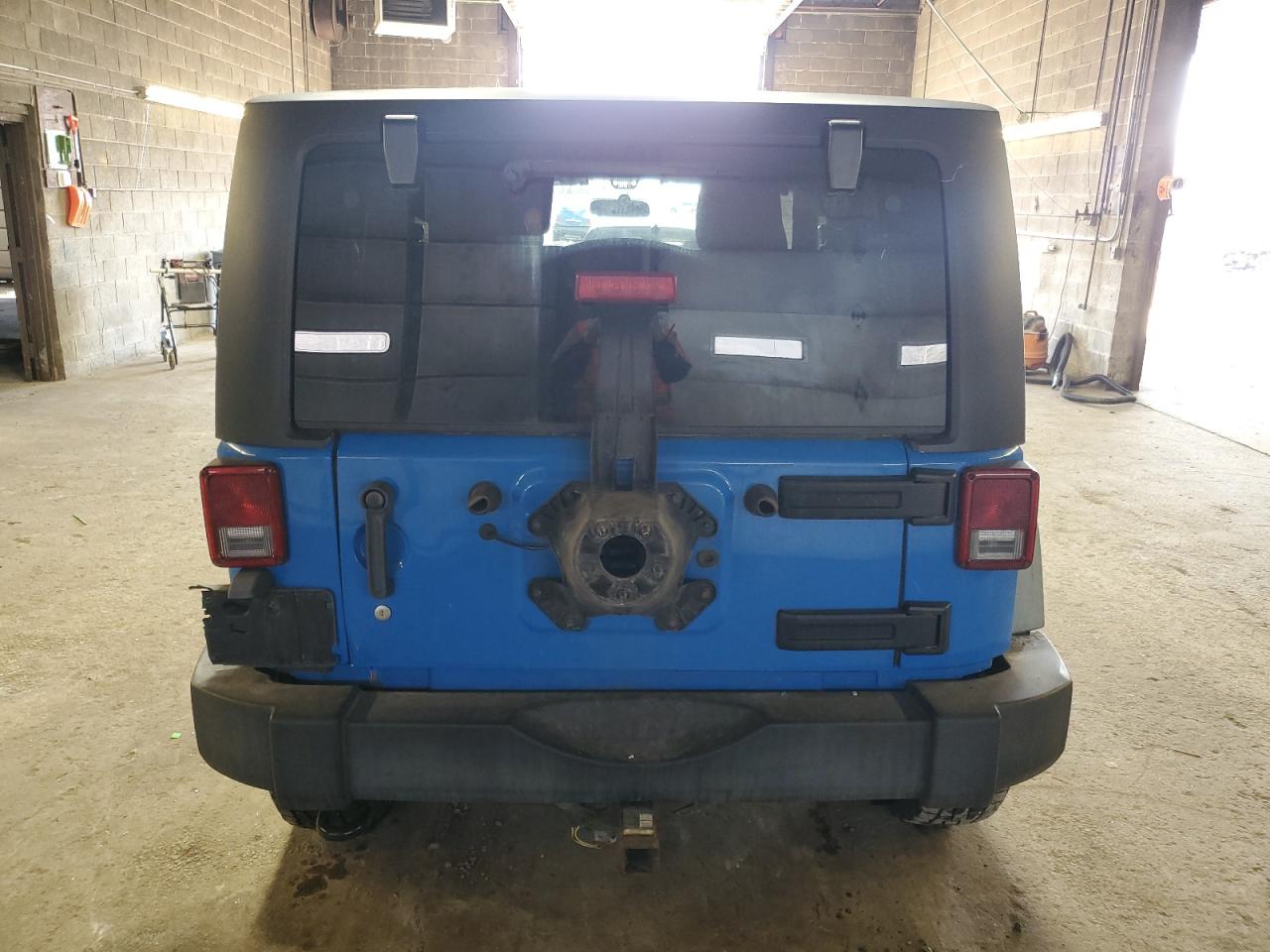 2011 Jeep Wrangler - Image 6