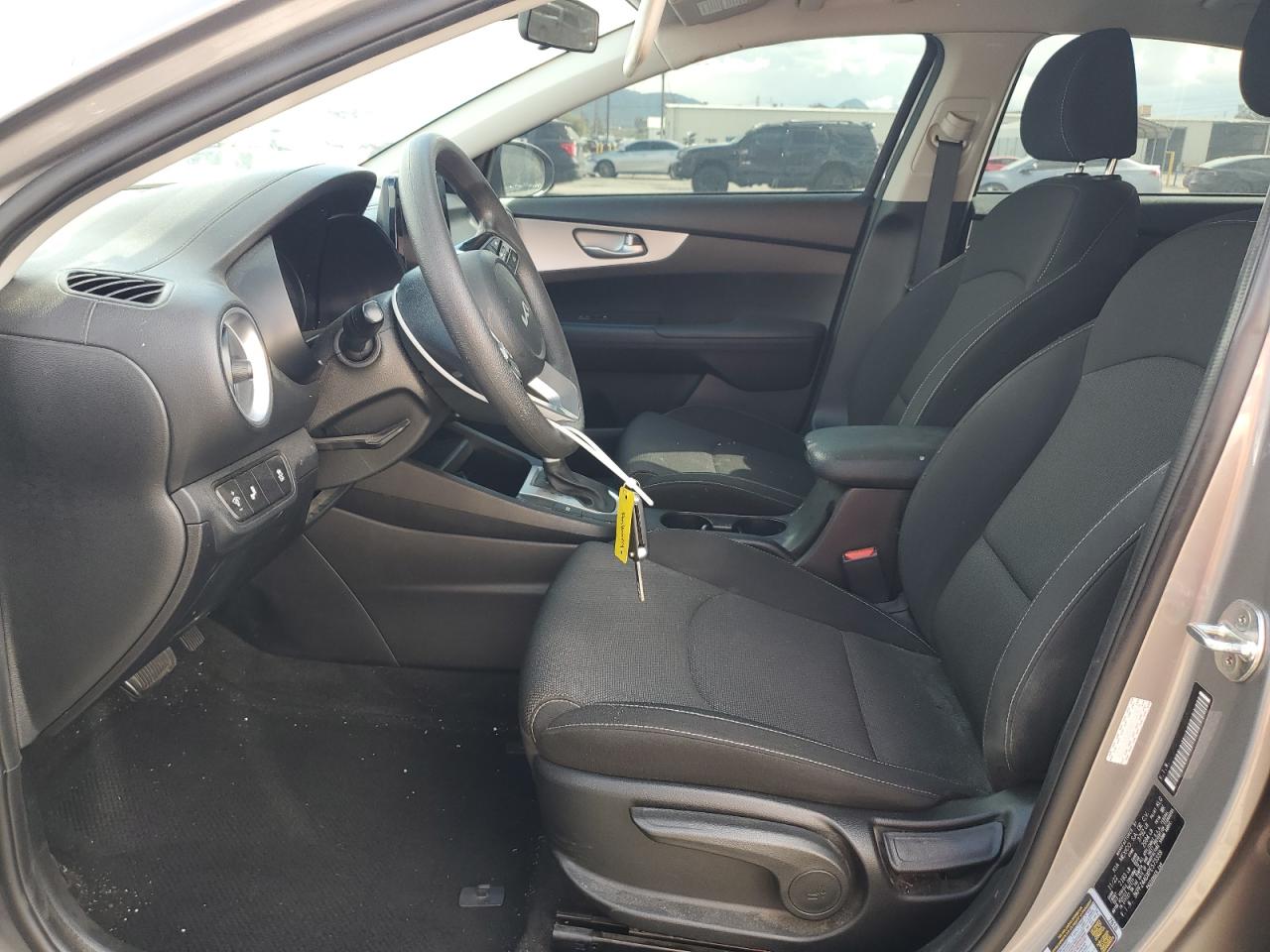 2023 Kia Forte - Image 7