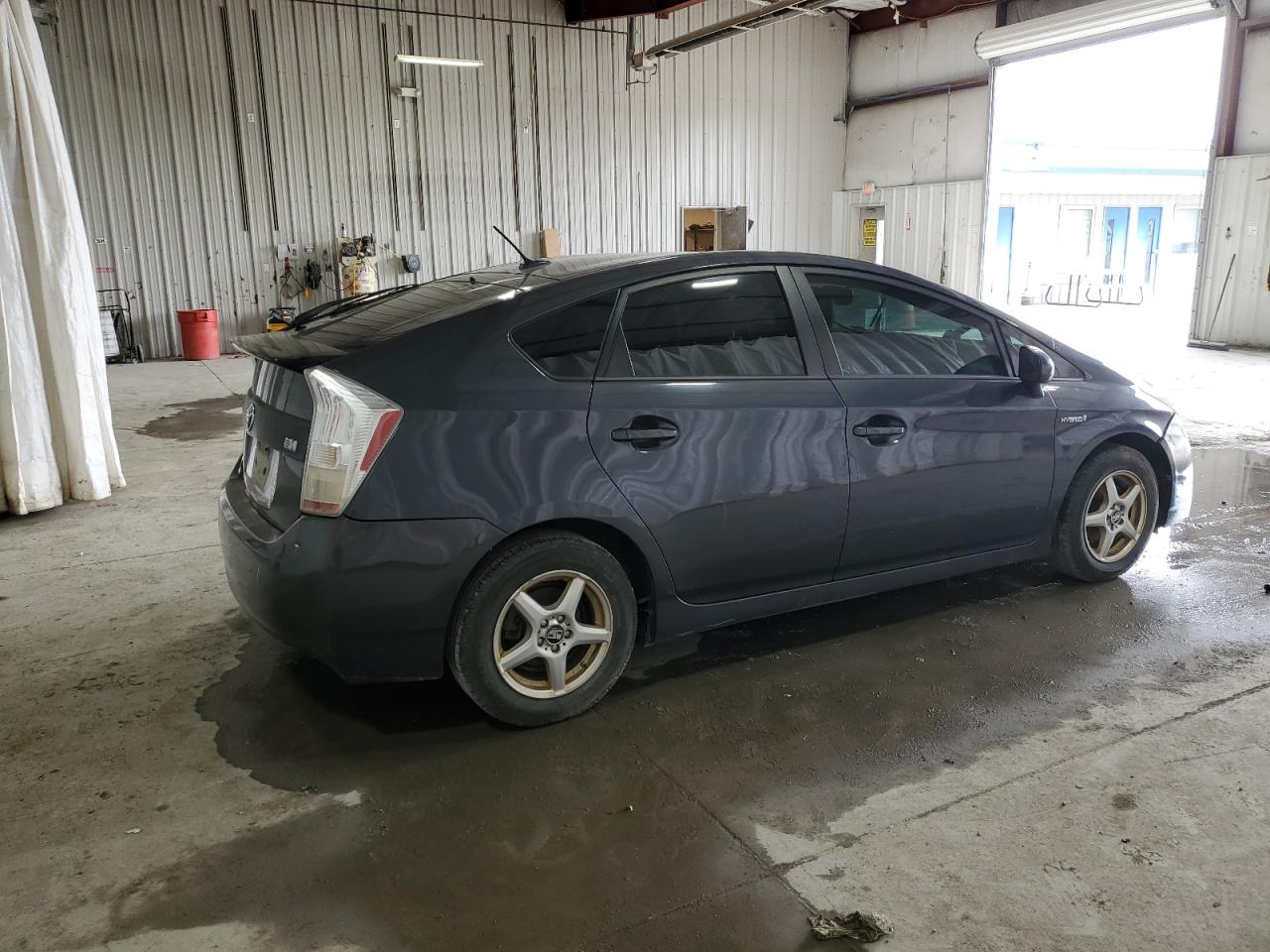2010 Toyota Prius - Image 3
