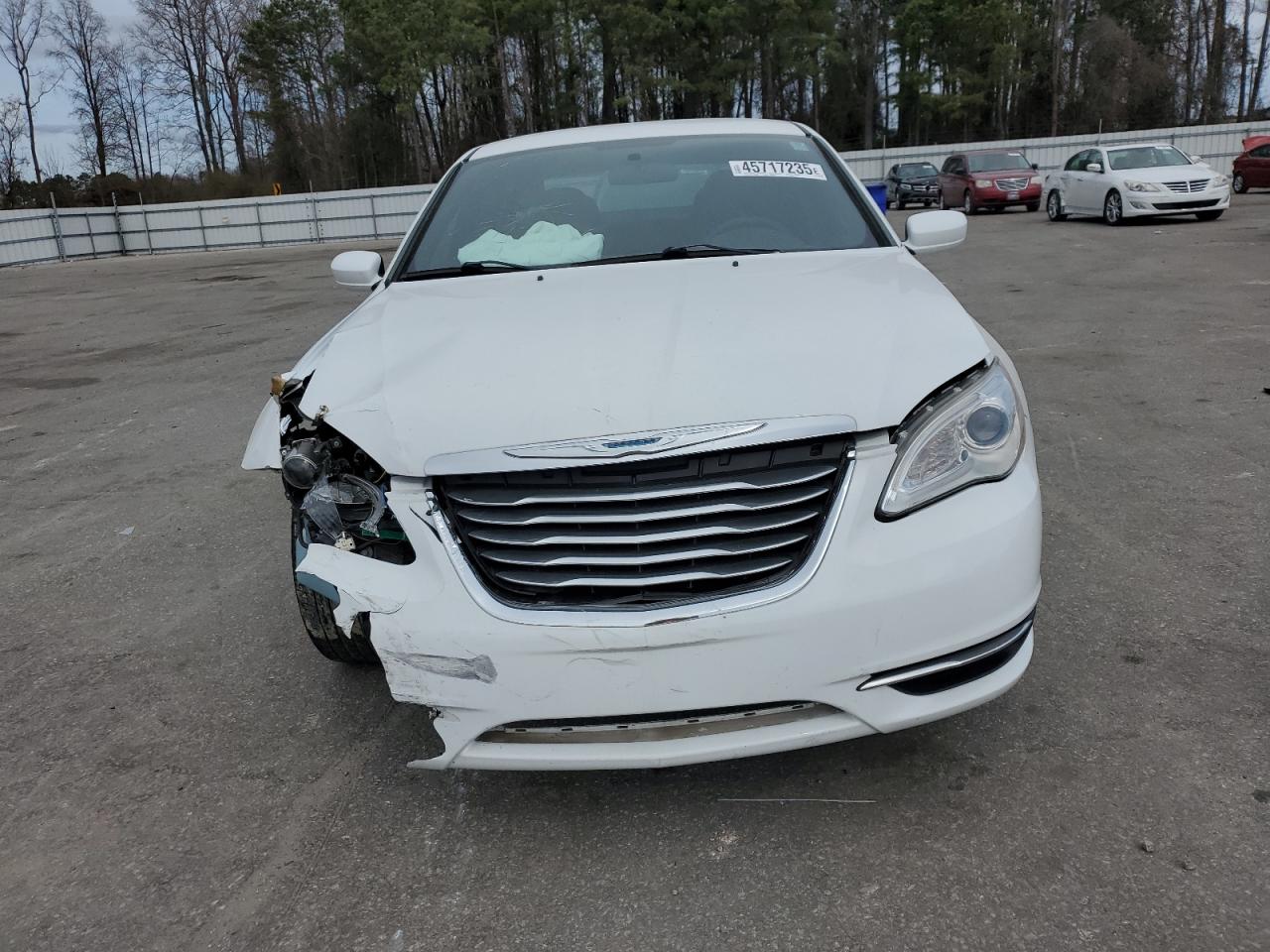 2013 Chrysler 200 - Image 5