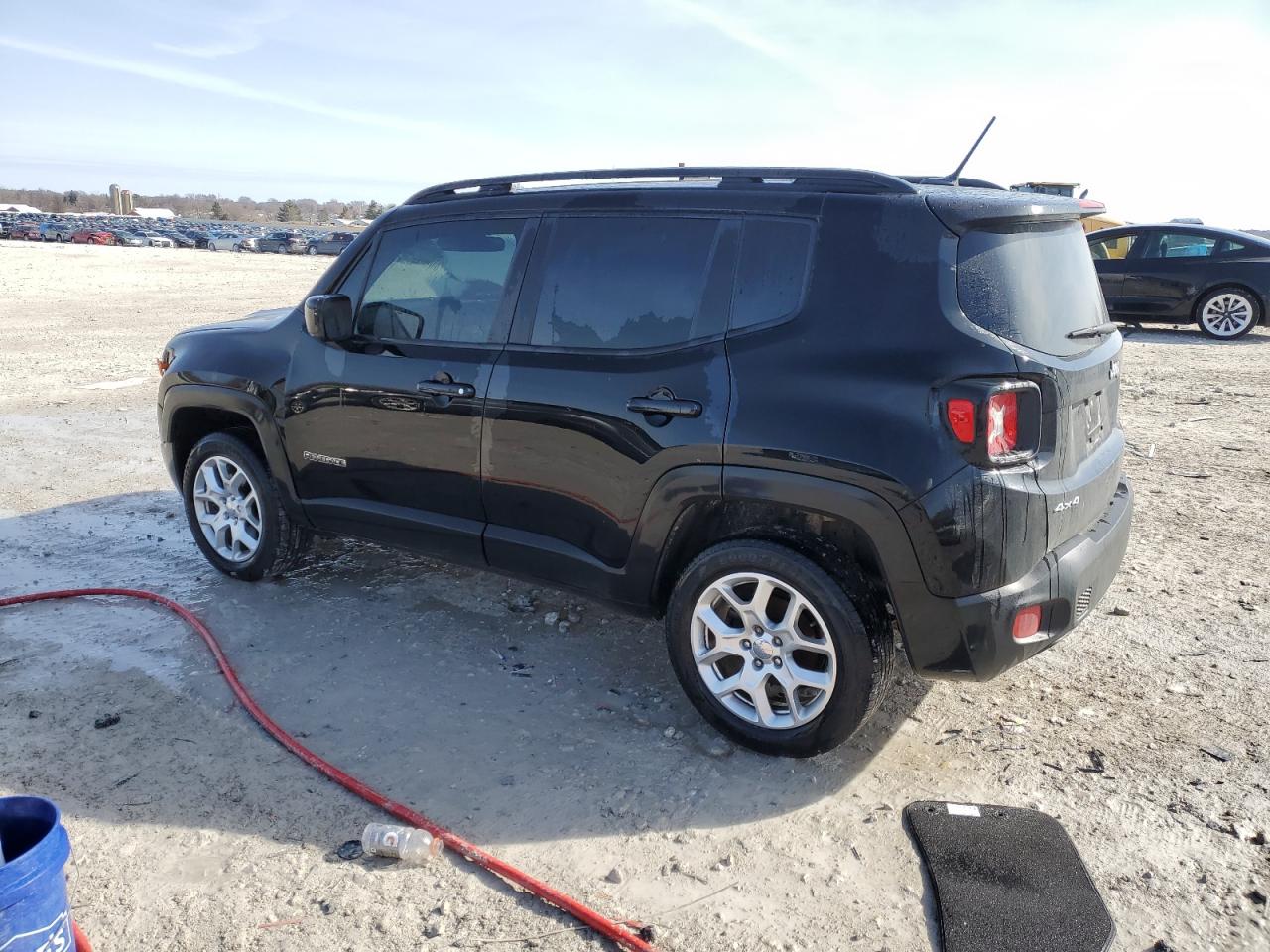 2017 Jeep Renegade - Image 2