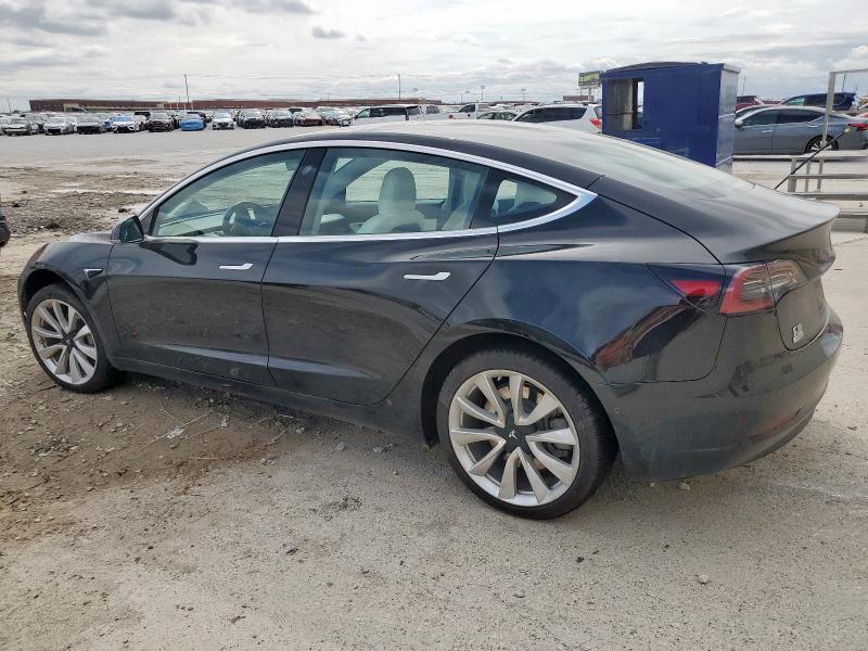  TESLA MODEL 3 2018 Черный