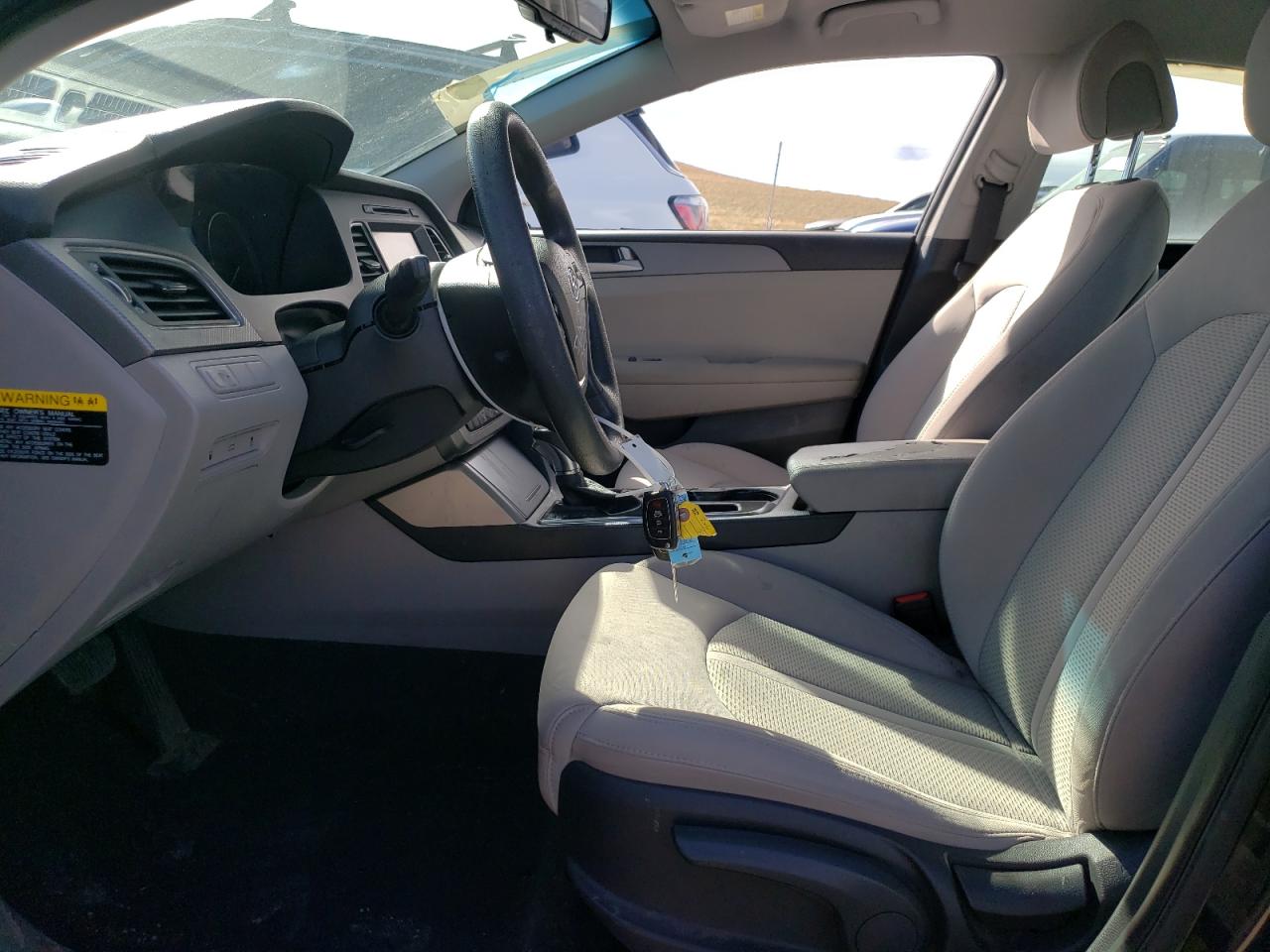 2016 Hyundai Sonata - Image 7