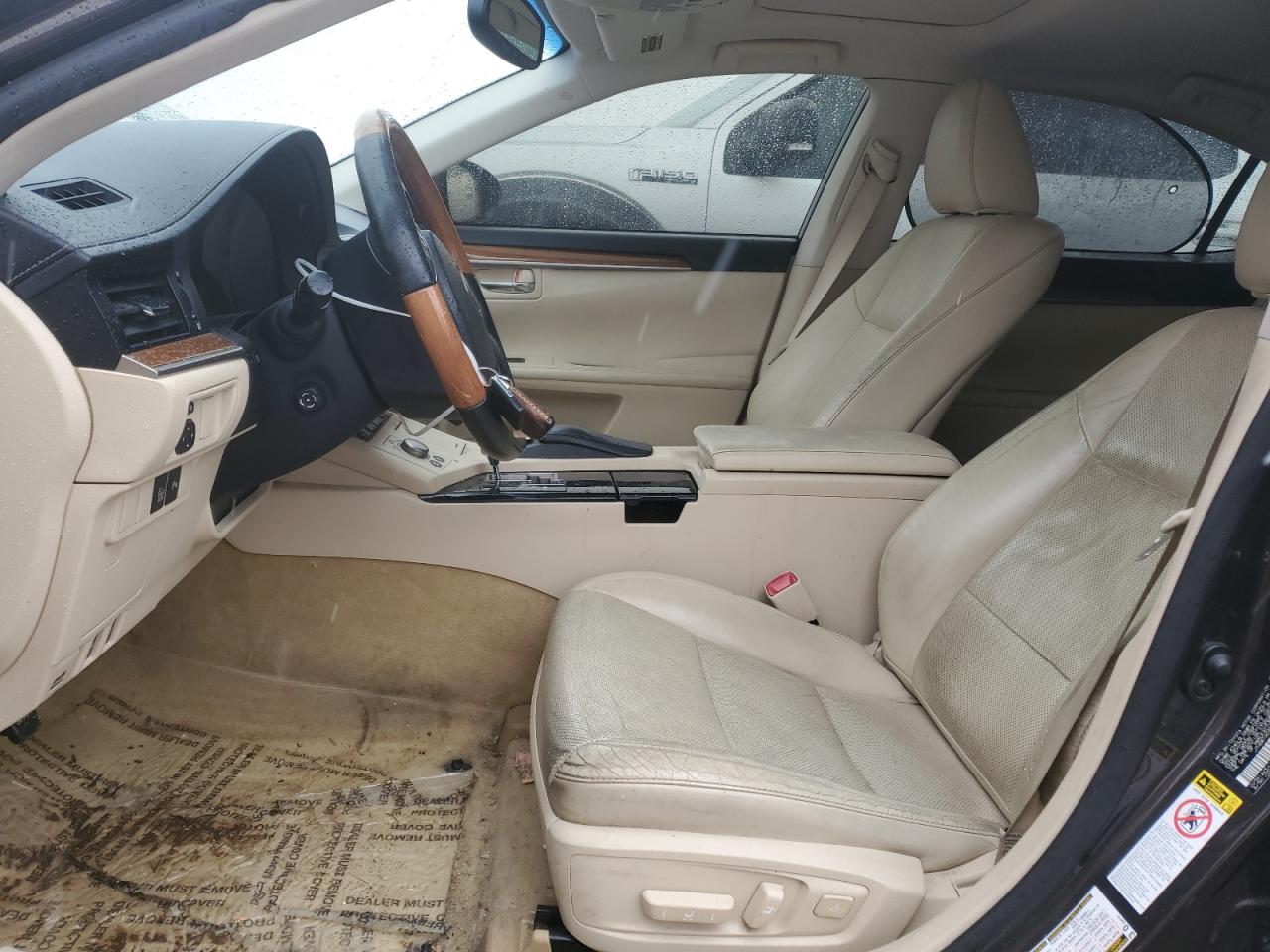 2013 Lexus ES - Image 7